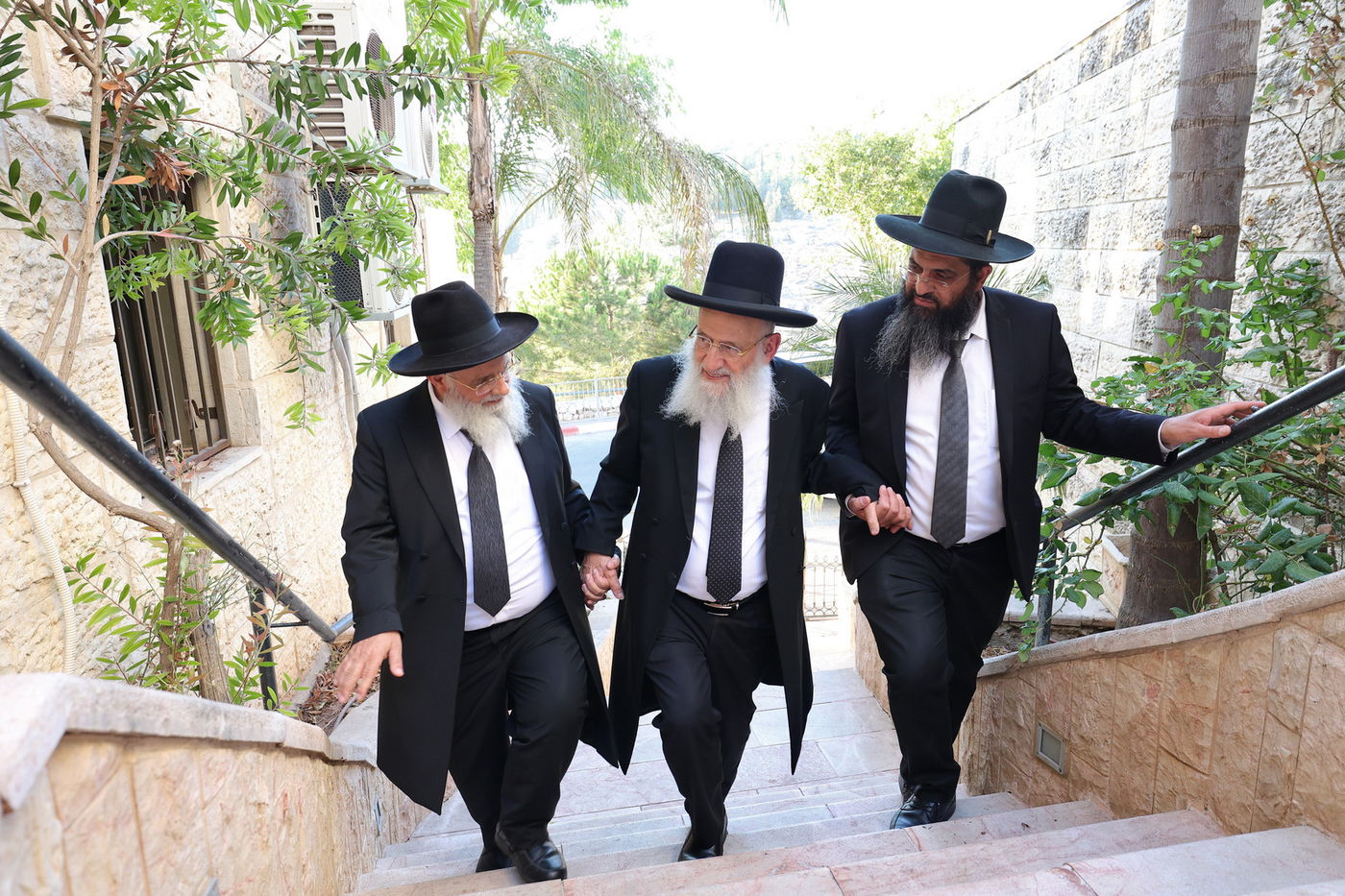 תלמידי 'לבב חכמה' במבחן סיכה אצל הגר"ר אלבז