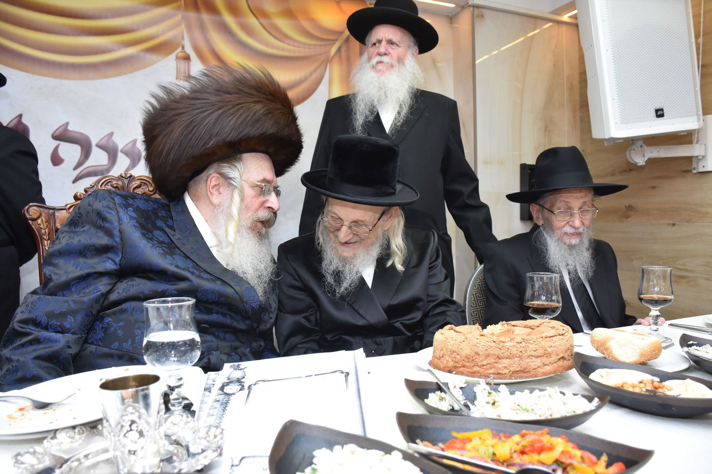 שמחת אירוסי בת הזקונים של האדמו"ר מראדזין