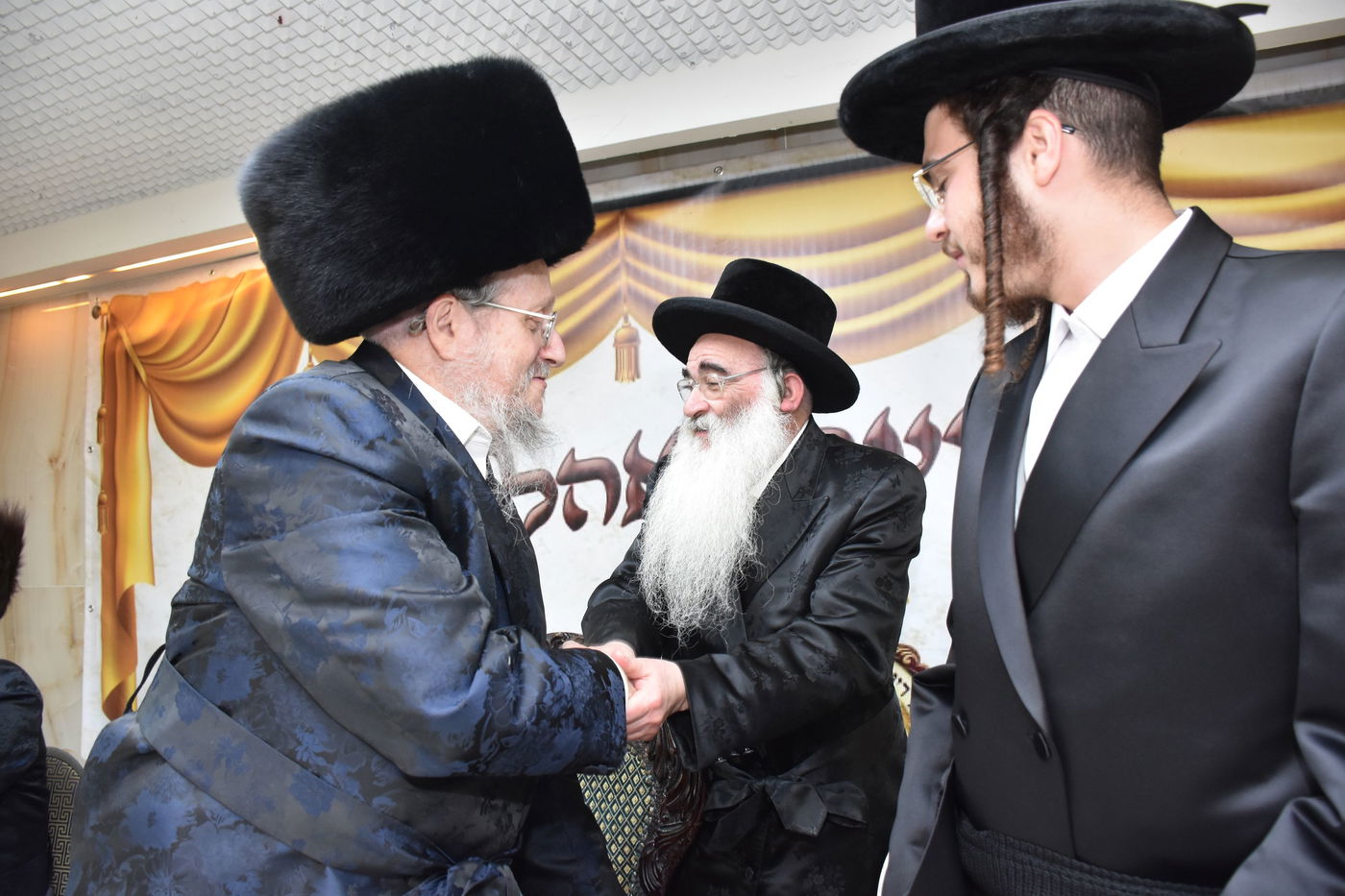 שמחת אירוסי בת הזקונים של האדמו"ר מראדזין