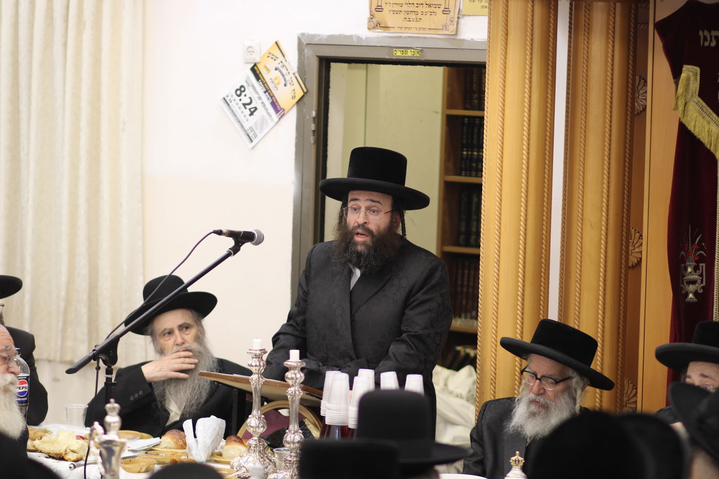 הילולא קדישא בצאנז ז'מיגראד