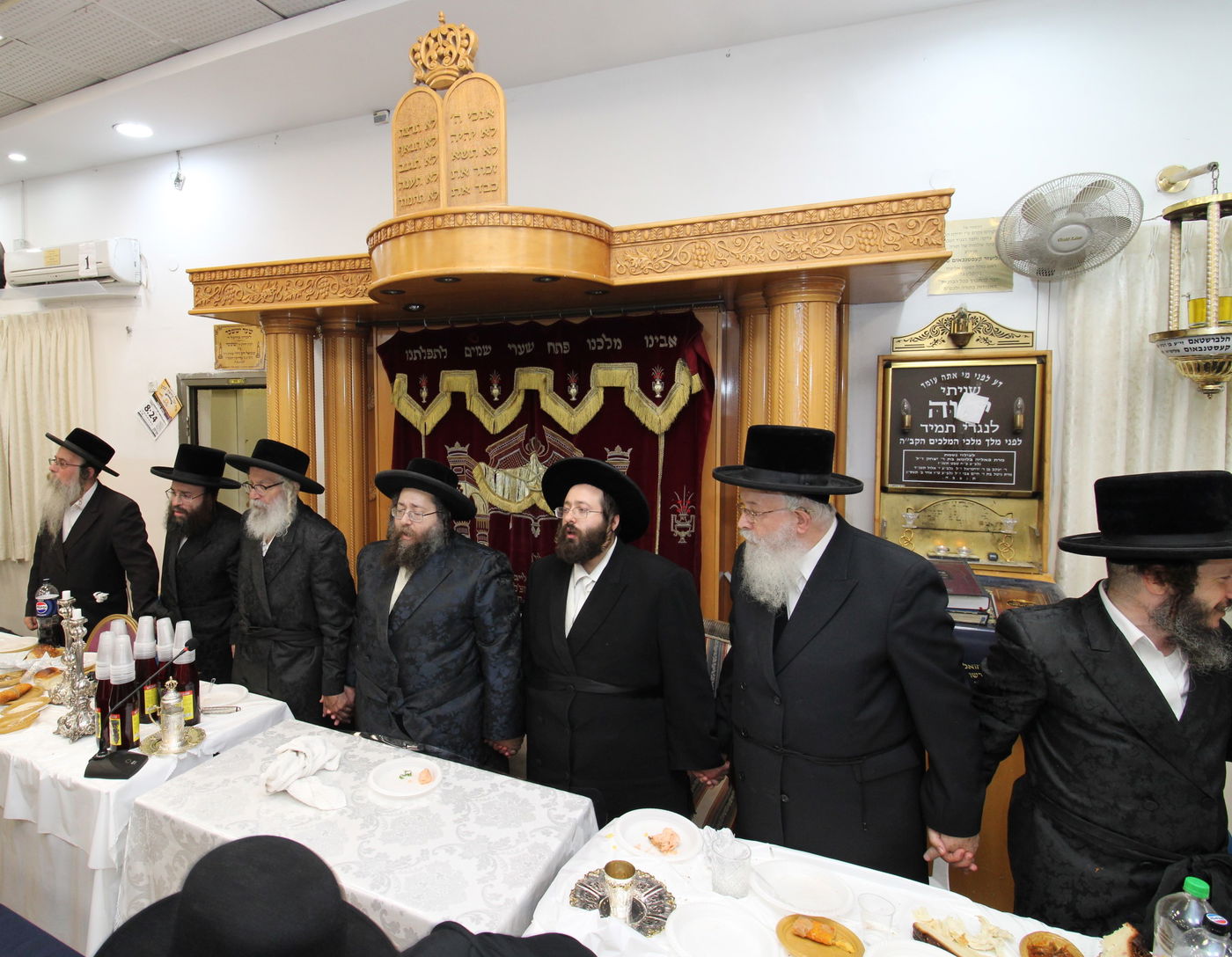 הילולא קדישא בצאנז ז'מיגראד