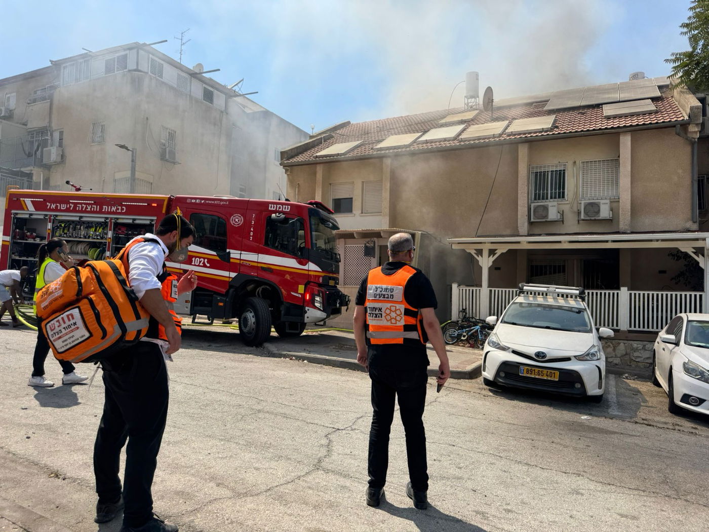 שריפה גדולה בבית שמש: בניינים פונו מדיירים, בלוני גז התפוצצו