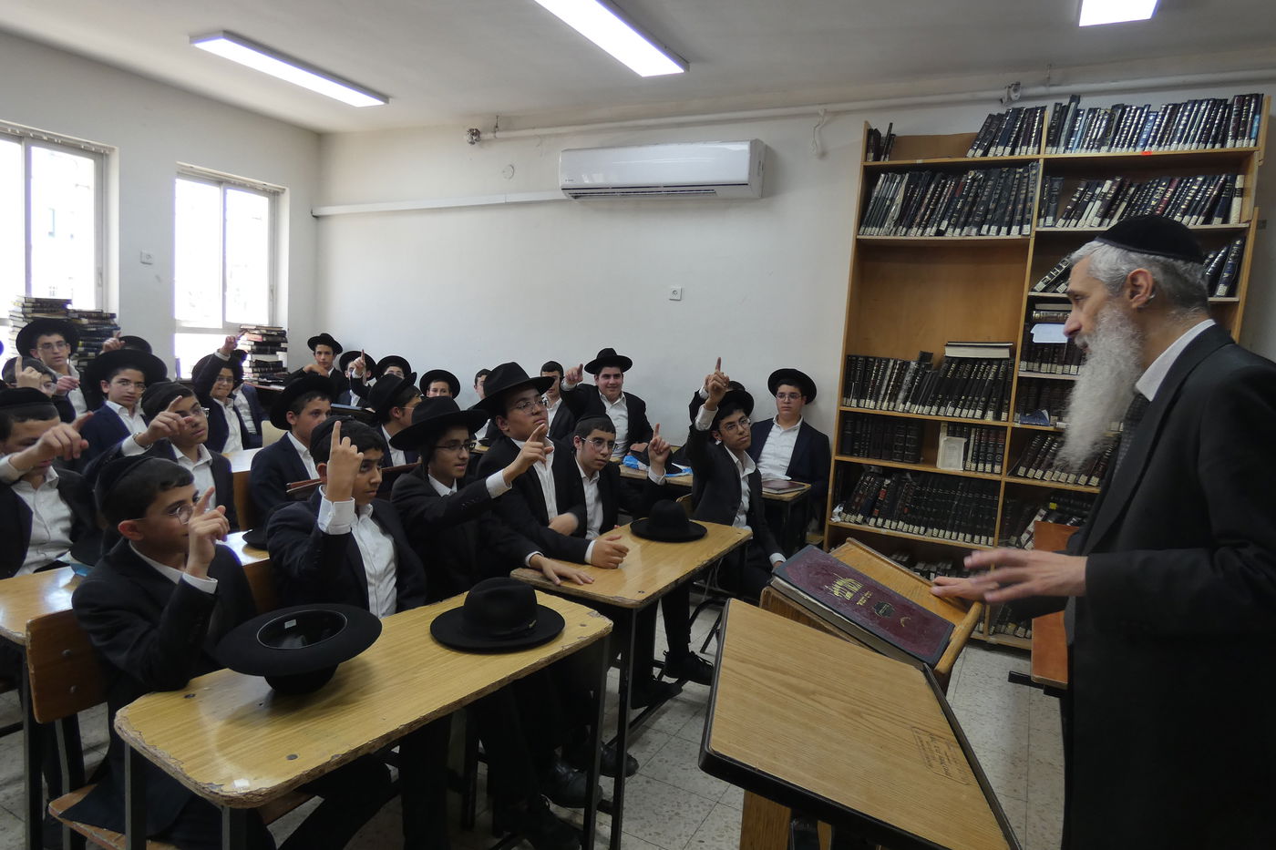 מבחן מסכת סוכה ב'יקירי ירושלים'