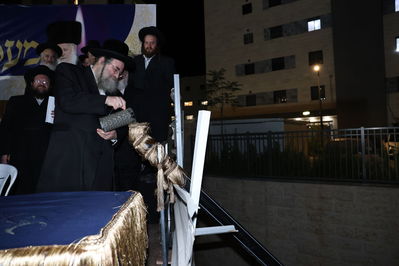 הנחת אבן הפינה לקהילת הגר"ש אלתר בבית שמש