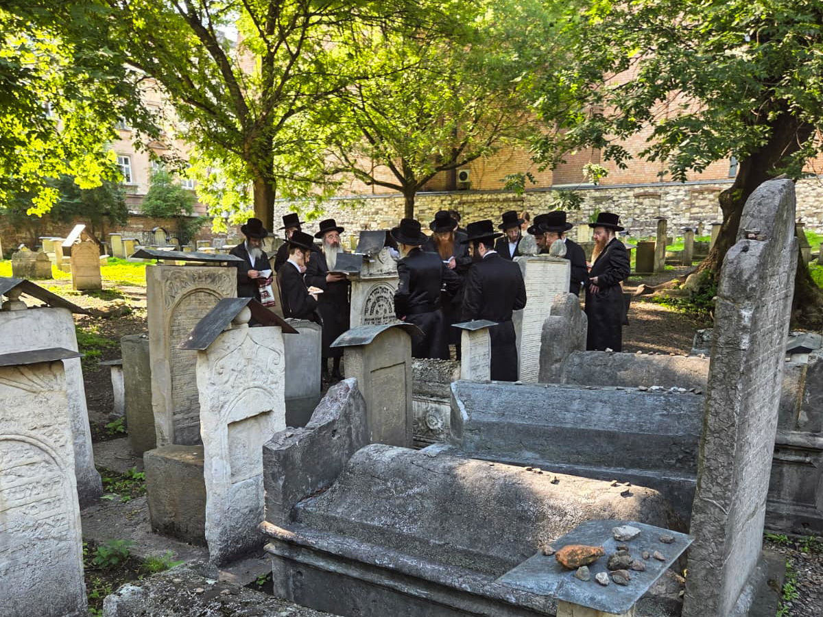 הגה"צ רבי יהושע רובין, אב"ד באבוב 45 במסע הקודש באירופה