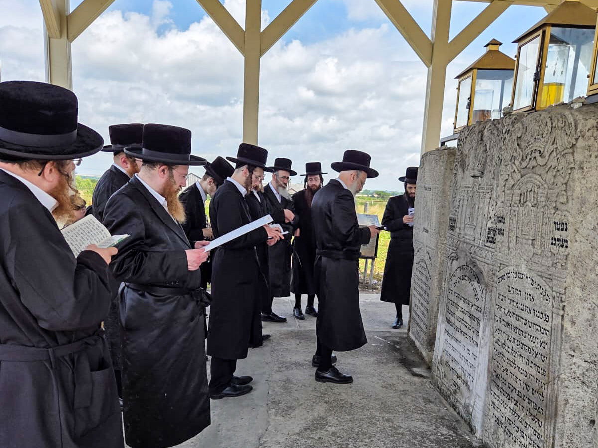 הגה"צ רבי יהושע רובין, אב"ד באבוב 45 במסע הקודש באירופה