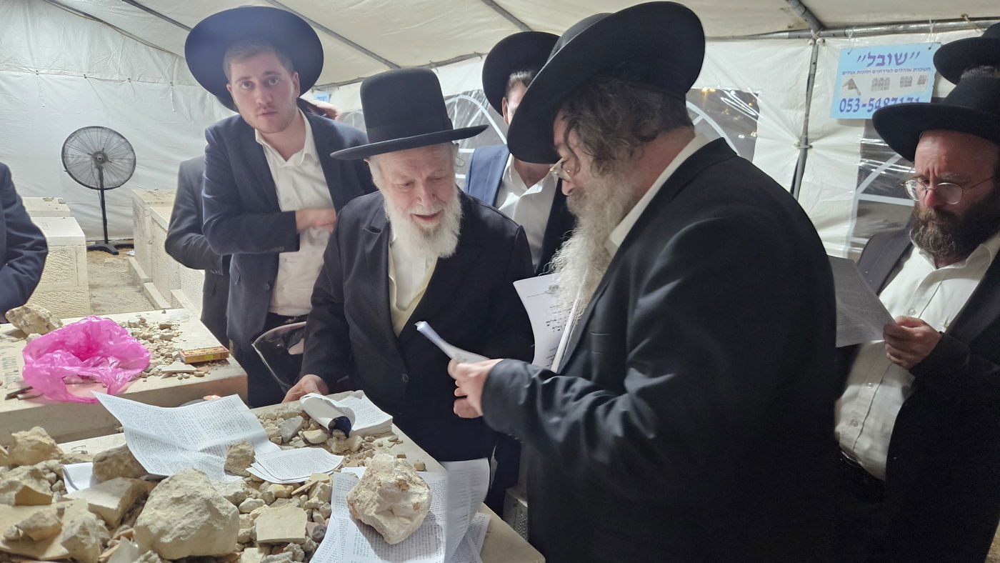 הילולת הגרי"ש אלישיב זצוק"ל אצל חתנו הגר"י זילברשטיין