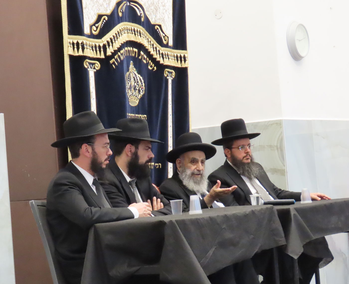 הגר"מ צדקה בישיבת "תורת יהודה" 