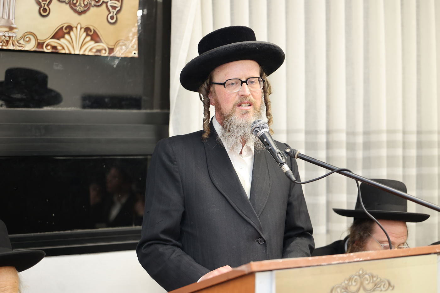 התחלת כתיבת ס"ת לע"נ הקדוש טוביה שמחה הי"ד