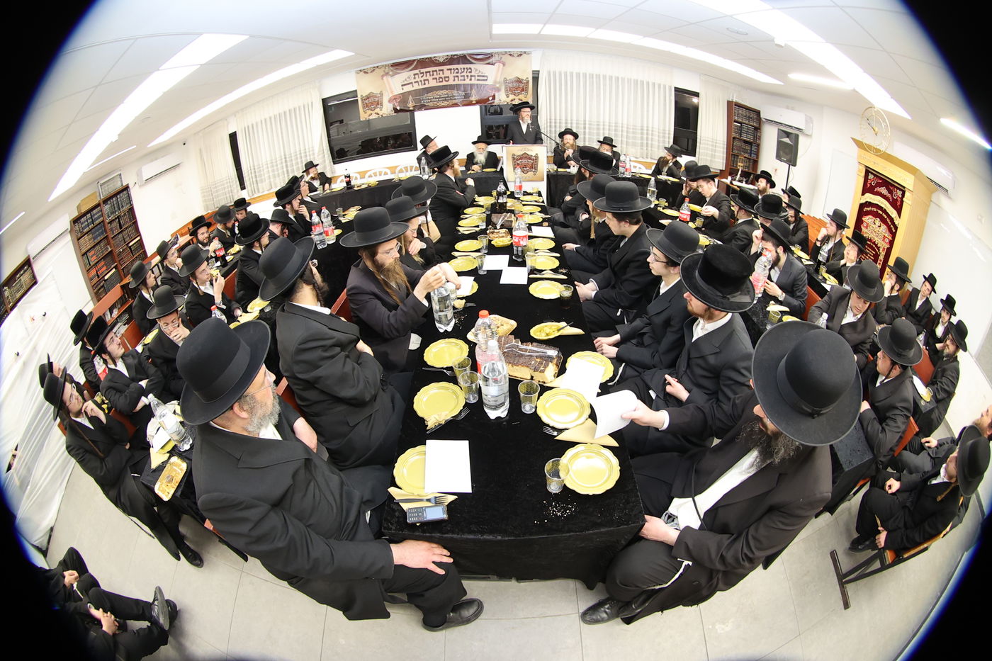 התחלת כתיבת ס"ת לע"נ הקדוש טוביה שמחה הי"ד