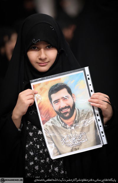 חמינאי במופע ניתוק: זה מה שאמר למשפחות באירוע 40 יום למלחמה