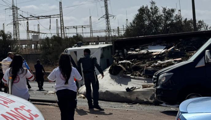 המשאית שהתהפכה