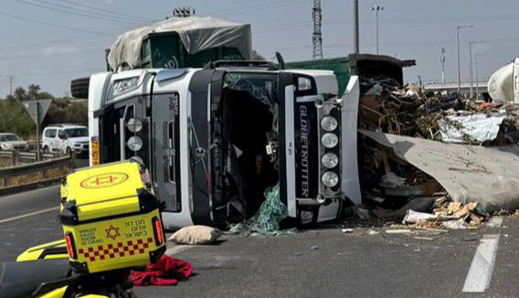 המשאית שהתהפכה