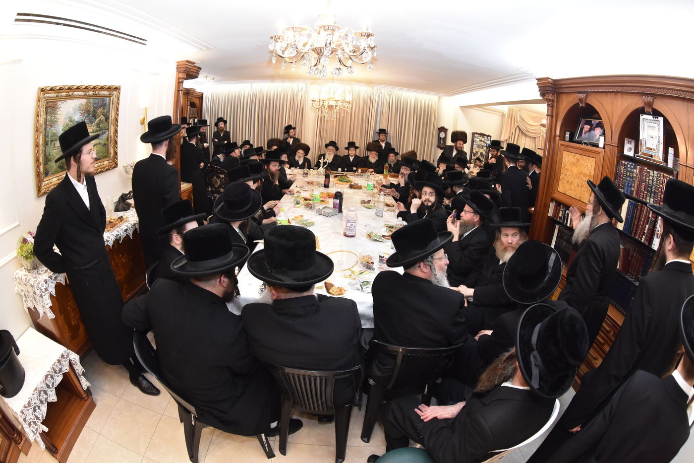 שמחת אירוסי בת רבי יעקב מאיר שפירא, עם נכד הגר"מ דייטש