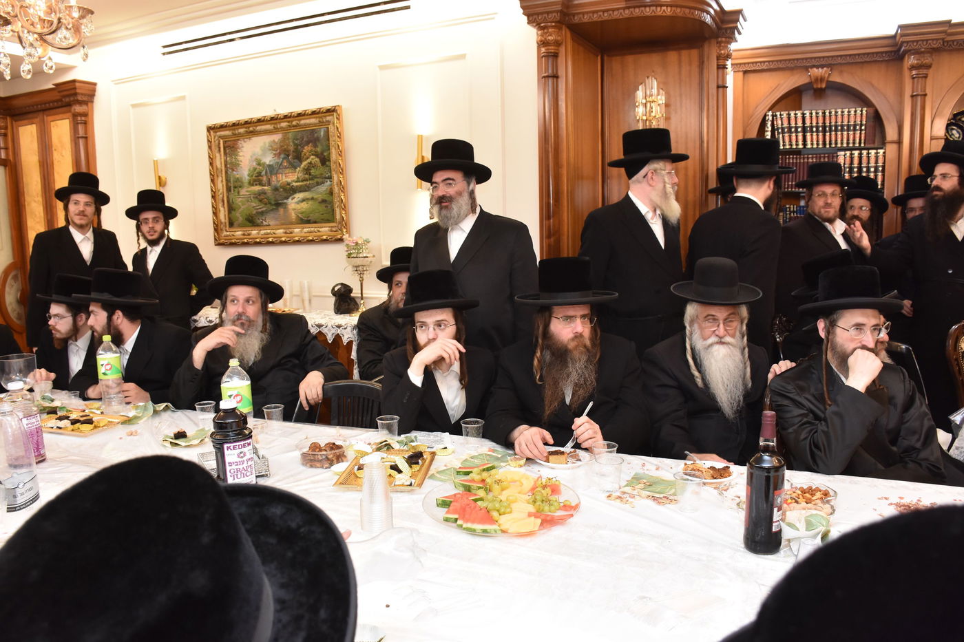 שמחת אירוסי בת רבי יעקב מאיר שפירא, עם נכד הגר"מ דייטש