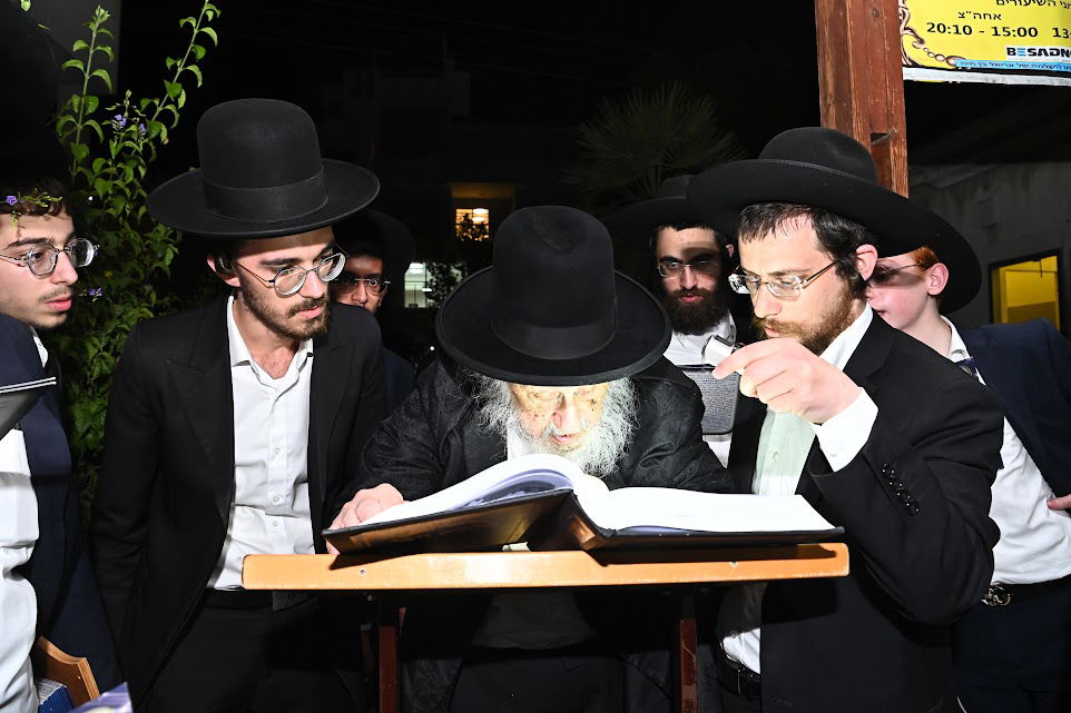 הגרב"ד פוברסקי בקידוש לבנה - חודש אב תשפ"ה