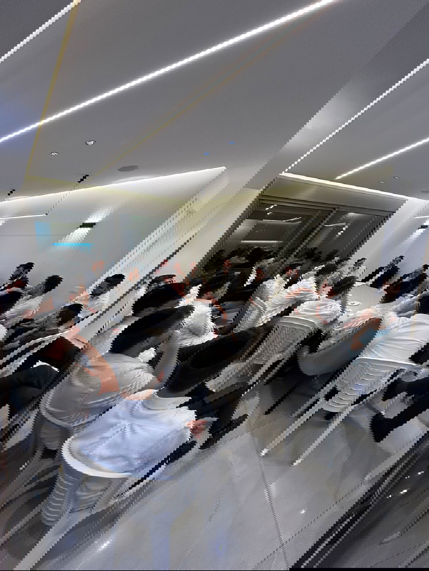 הכינוס בבית של נני גרוסבוים