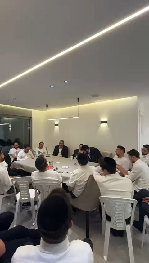 הערב בביתו של נני גרוסבוים