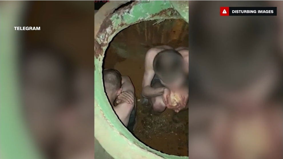 "זורקים לו עוגייה לבור". התיאור המזעזע ב-CNN