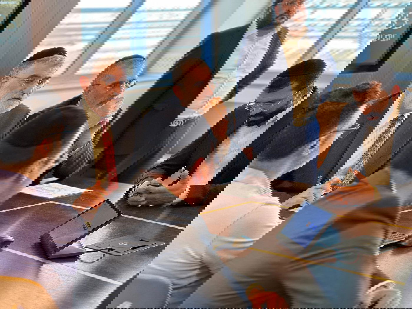 ישיבת ועדת ההקצאות, אתמול