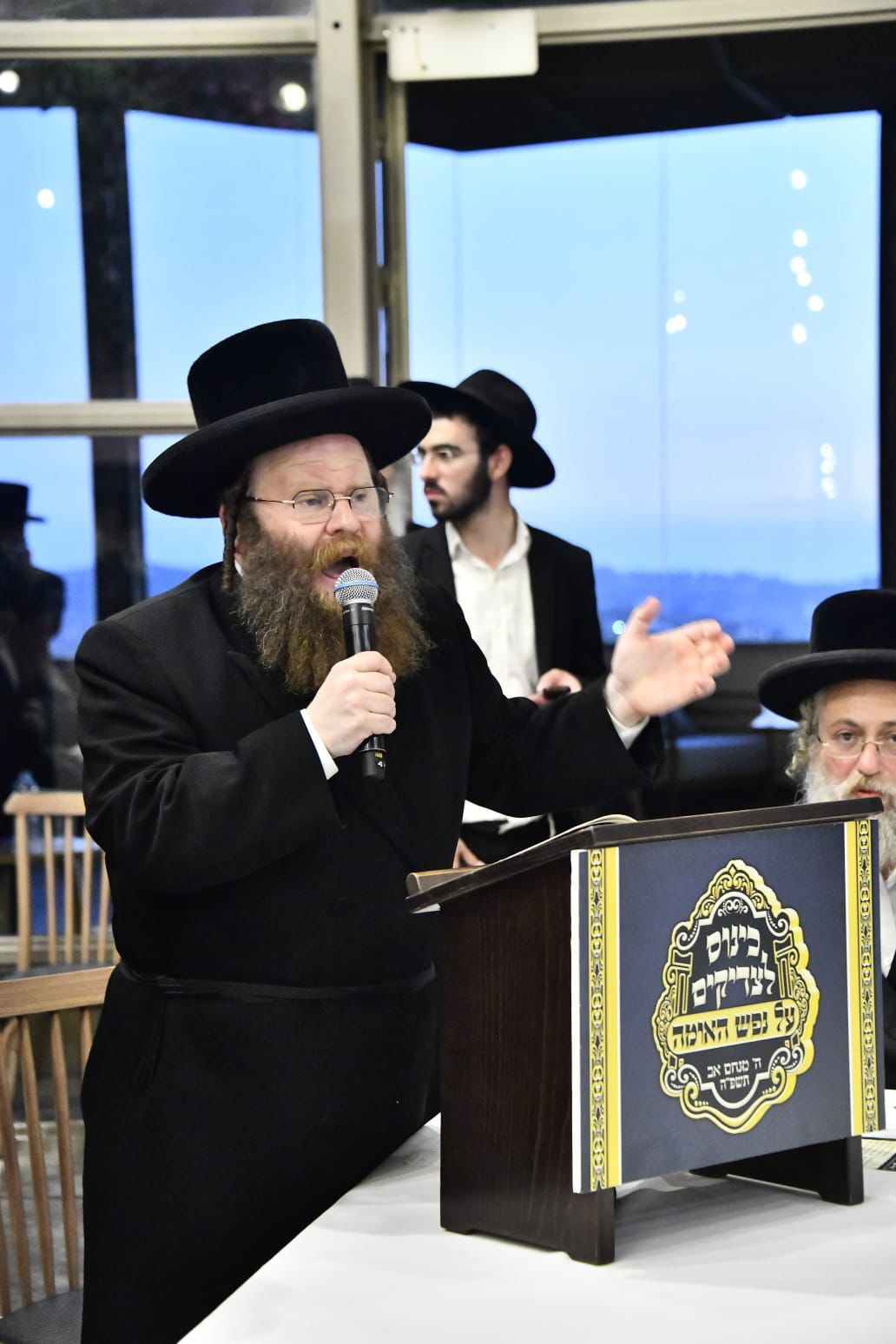 הכינוס הדרמטי של גדולי ישראל וההחלטות שהתקבלו: "אל תפלו בפח 'המסלולים החרדים' בצבא"