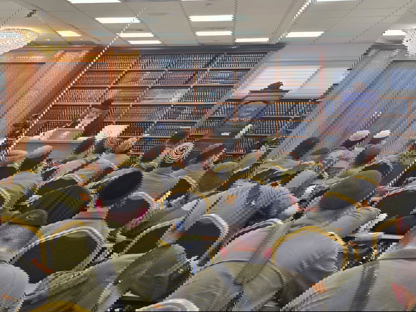 יום ישיבה וחיזוק לגדוד נצח יהודה בבסיס ארז