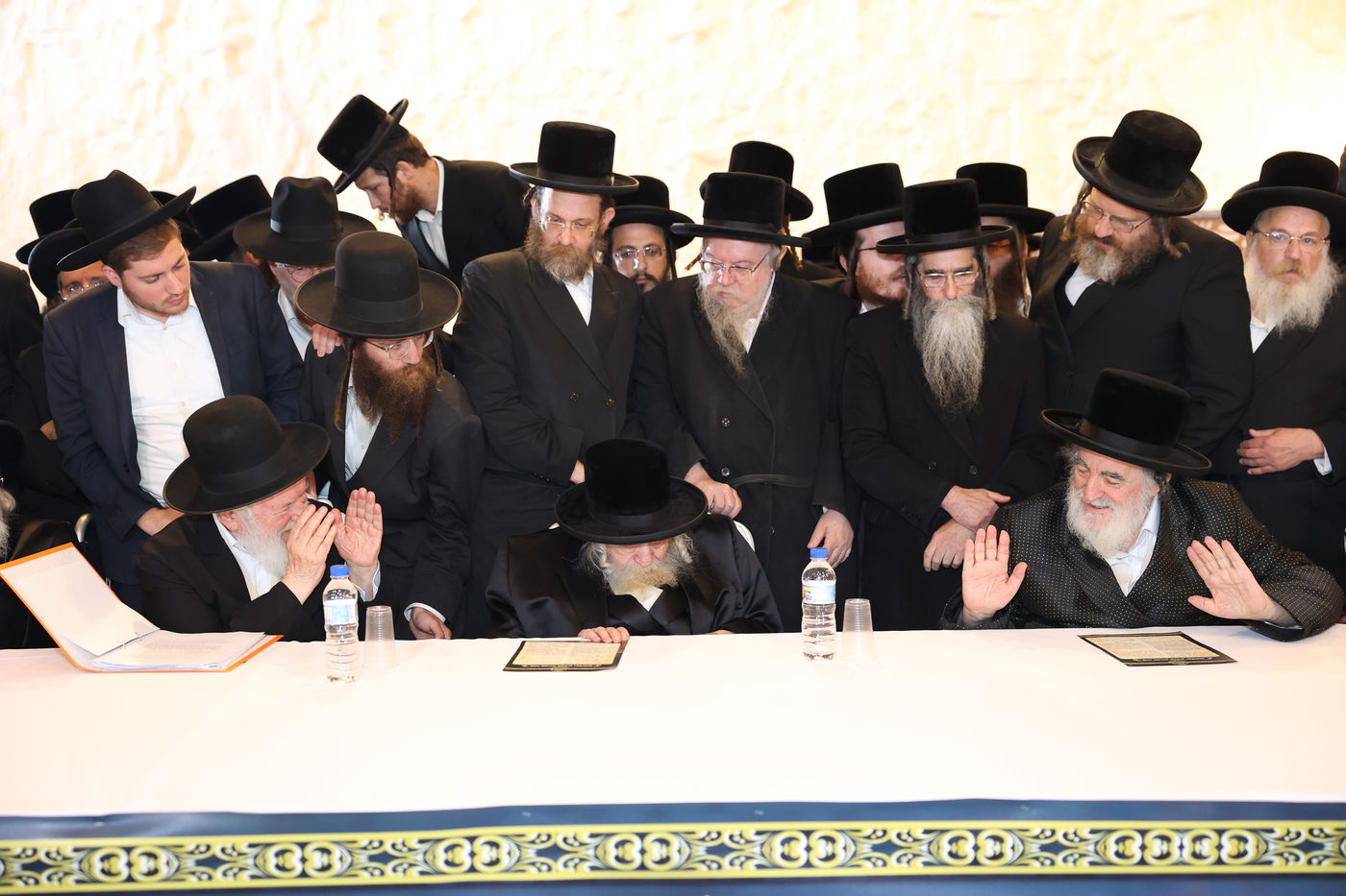 אסיפת גדולי הדור במעלה החמישה