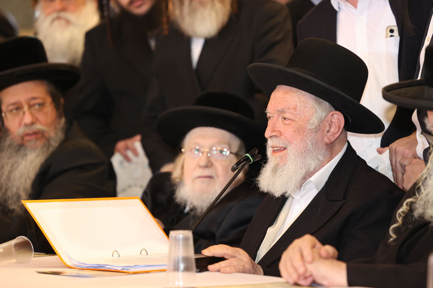 אסיפת גדולי הדור במעלה החמישה