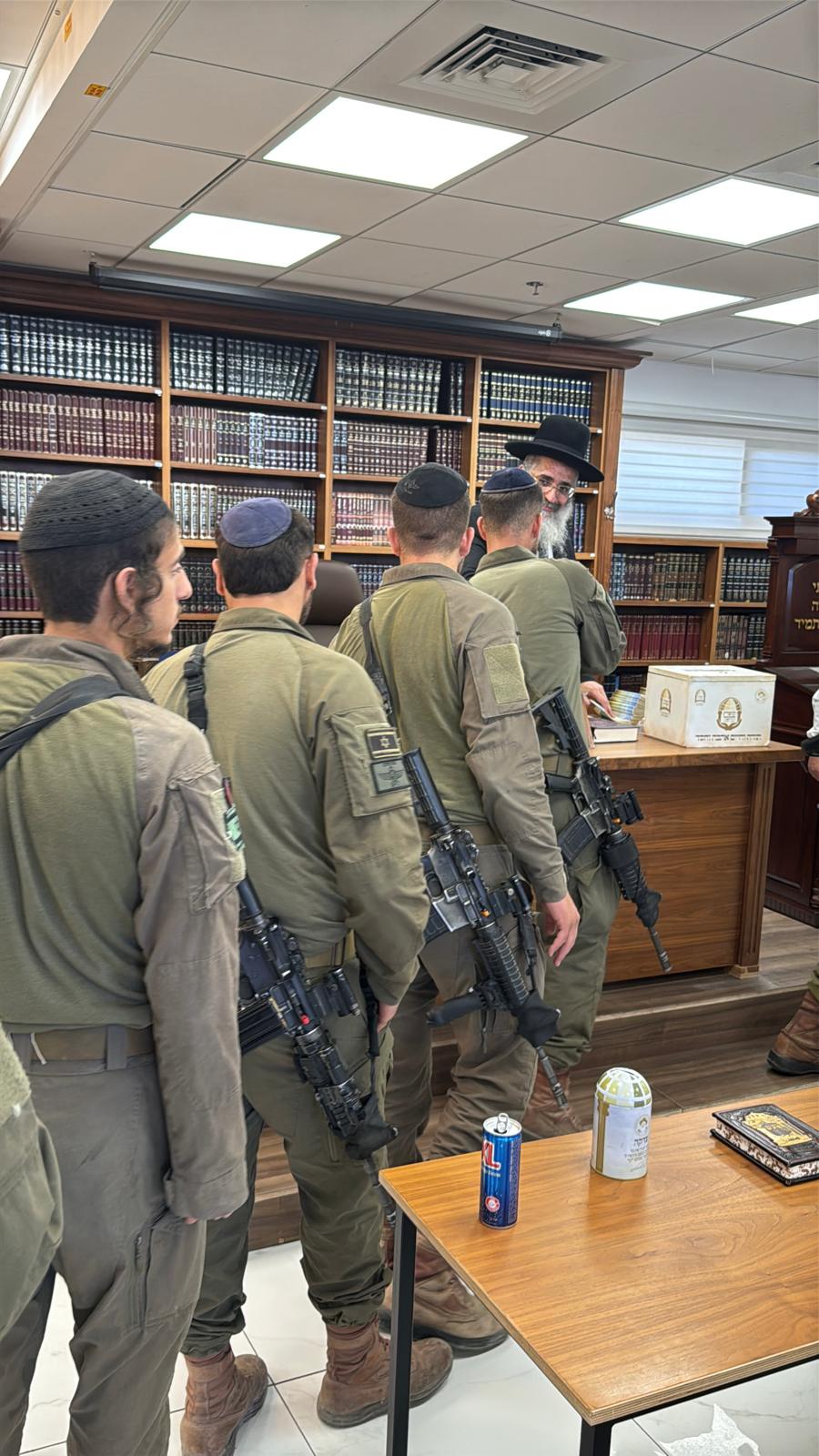 יום ישיבה וחיזוק לגדוד נצח יהודה בבסיס ארז