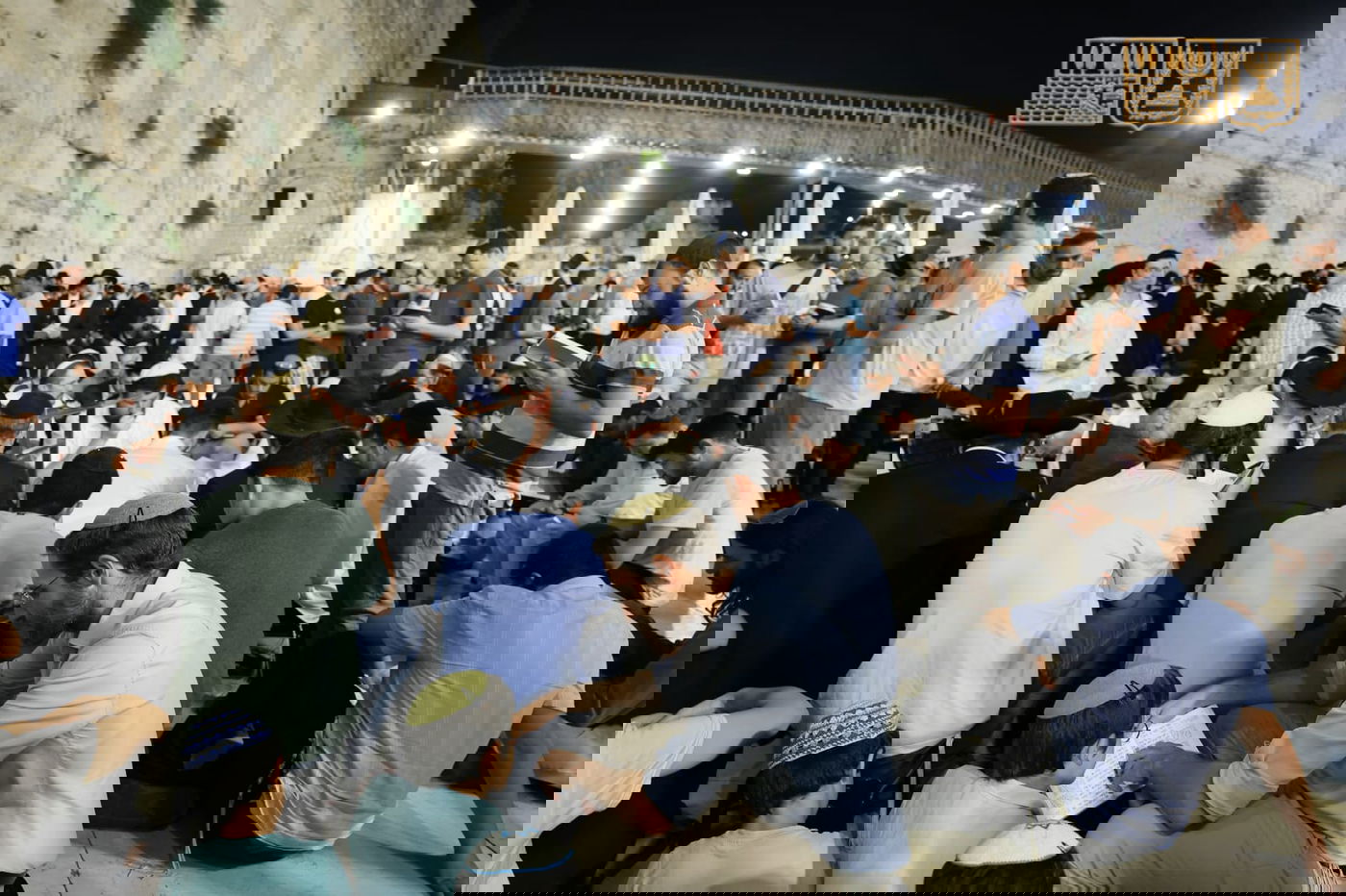 ליל תשעה באב ברחבת הכותל המערבי