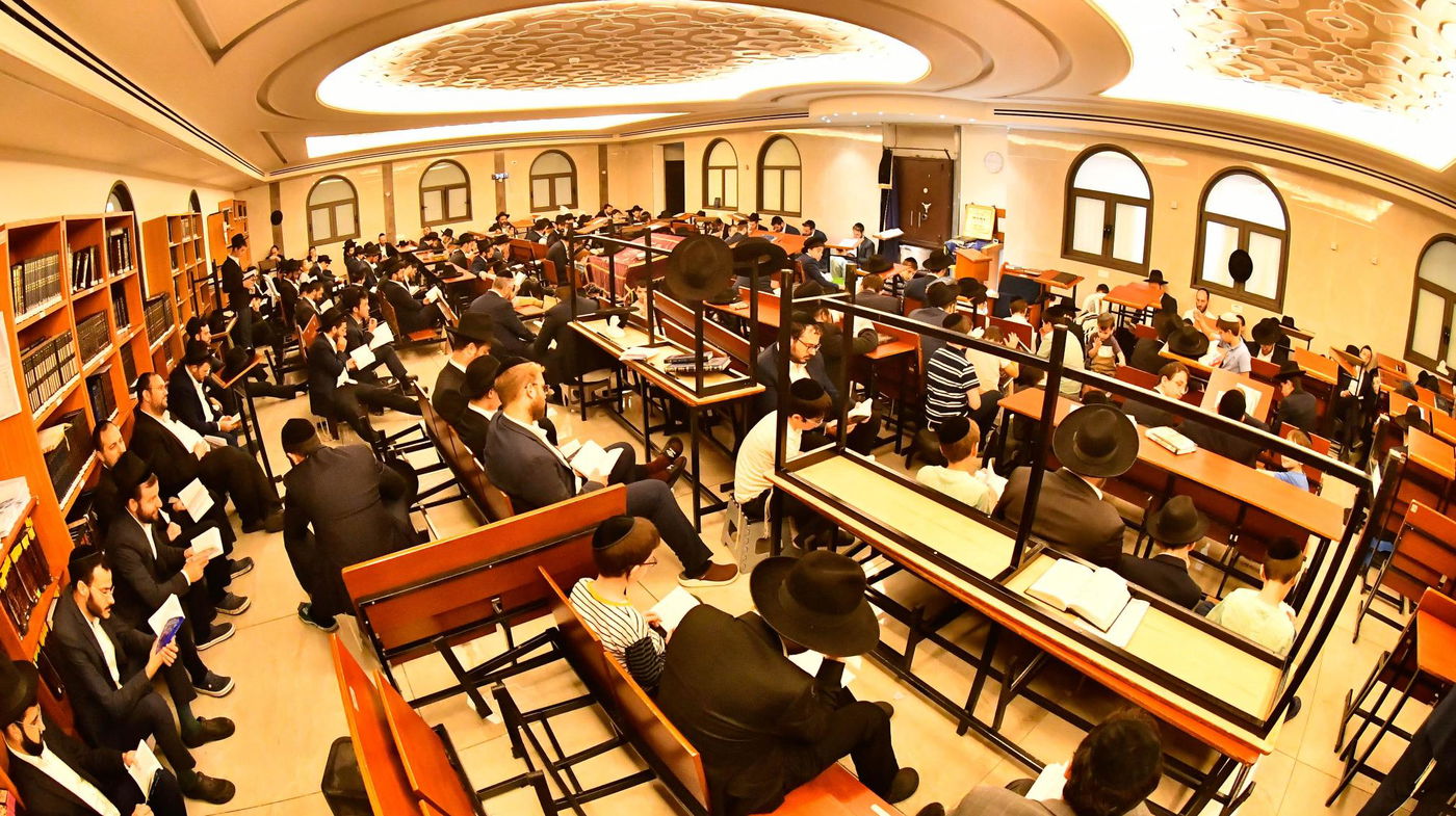 ליל תשעה באב אצל הגאון רבי עמרם פריד