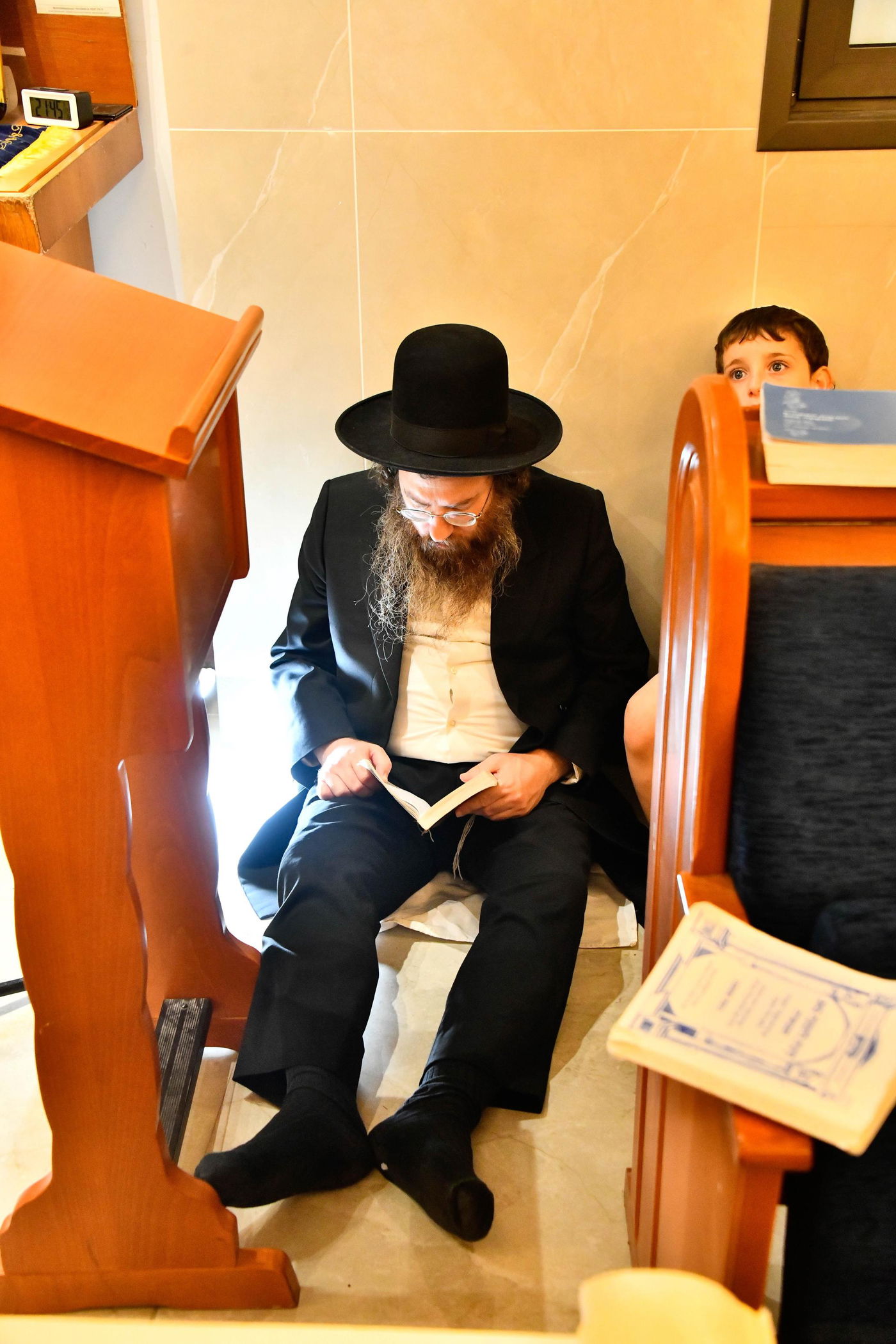 ליל תשעה באב אצל הגאון רבי עמרם פריד