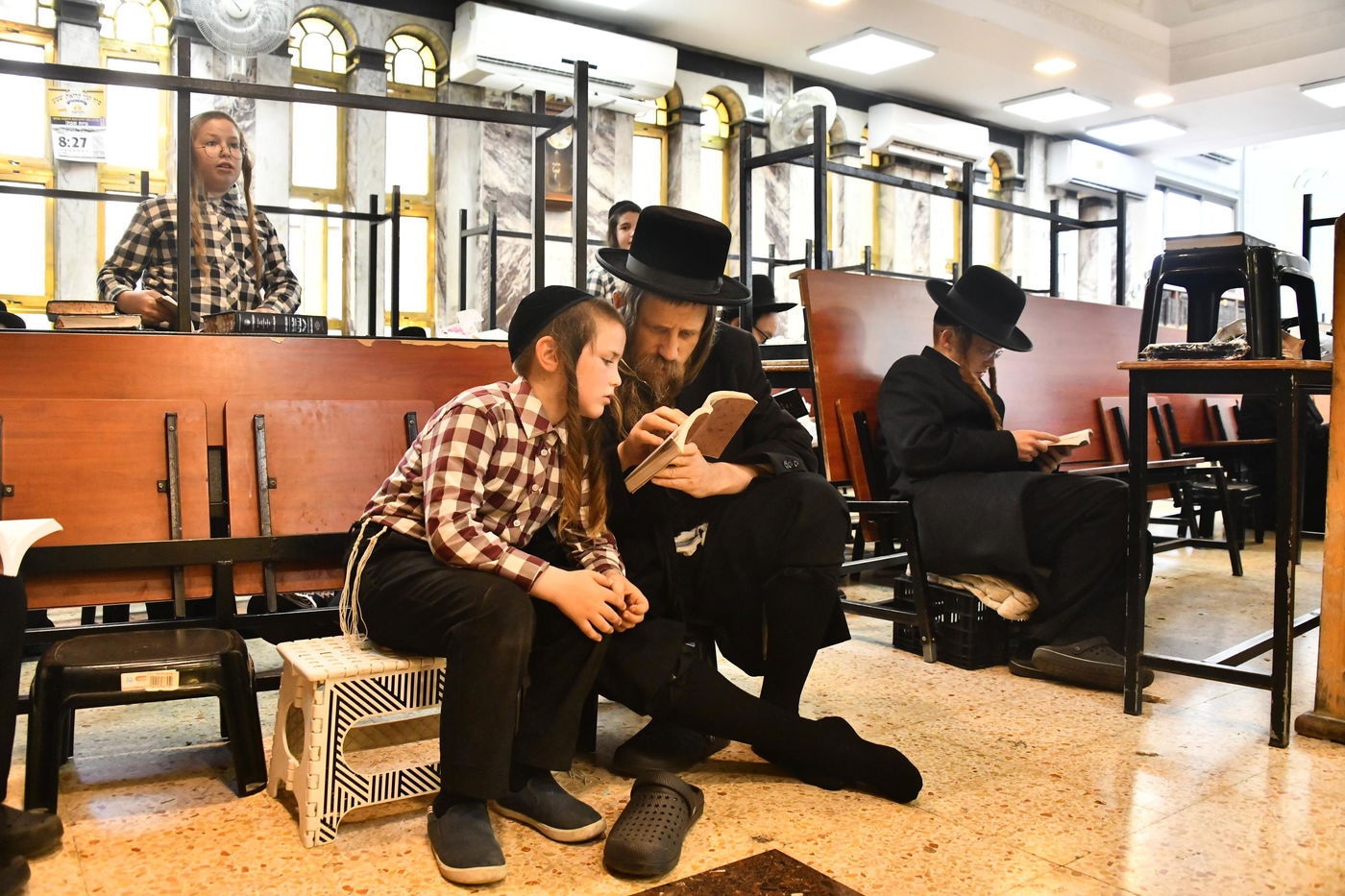 תשעה באב בחצה"ק שומרי אמונים