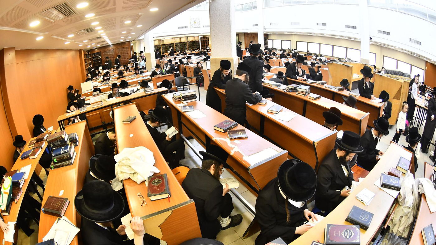 תשעה באב בחצה"ק נדבורנה