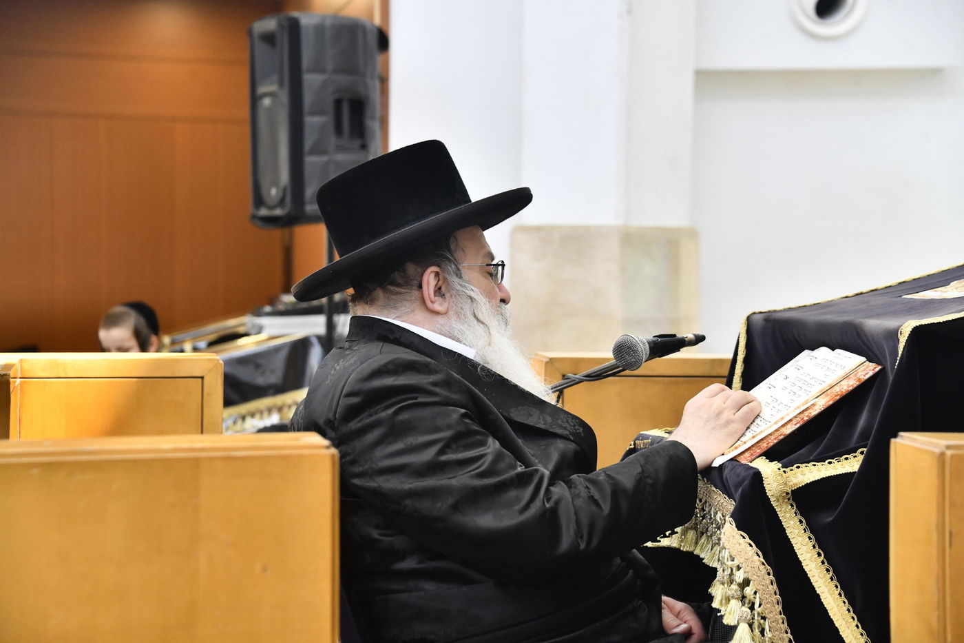 תשעה באב בחצה"ק נדבורנה