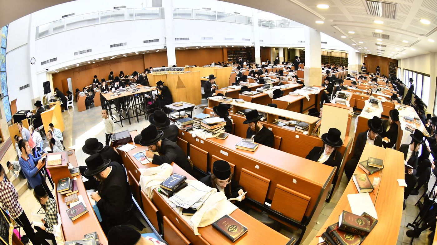 תשעה באב בחצה"ק נדבורנה