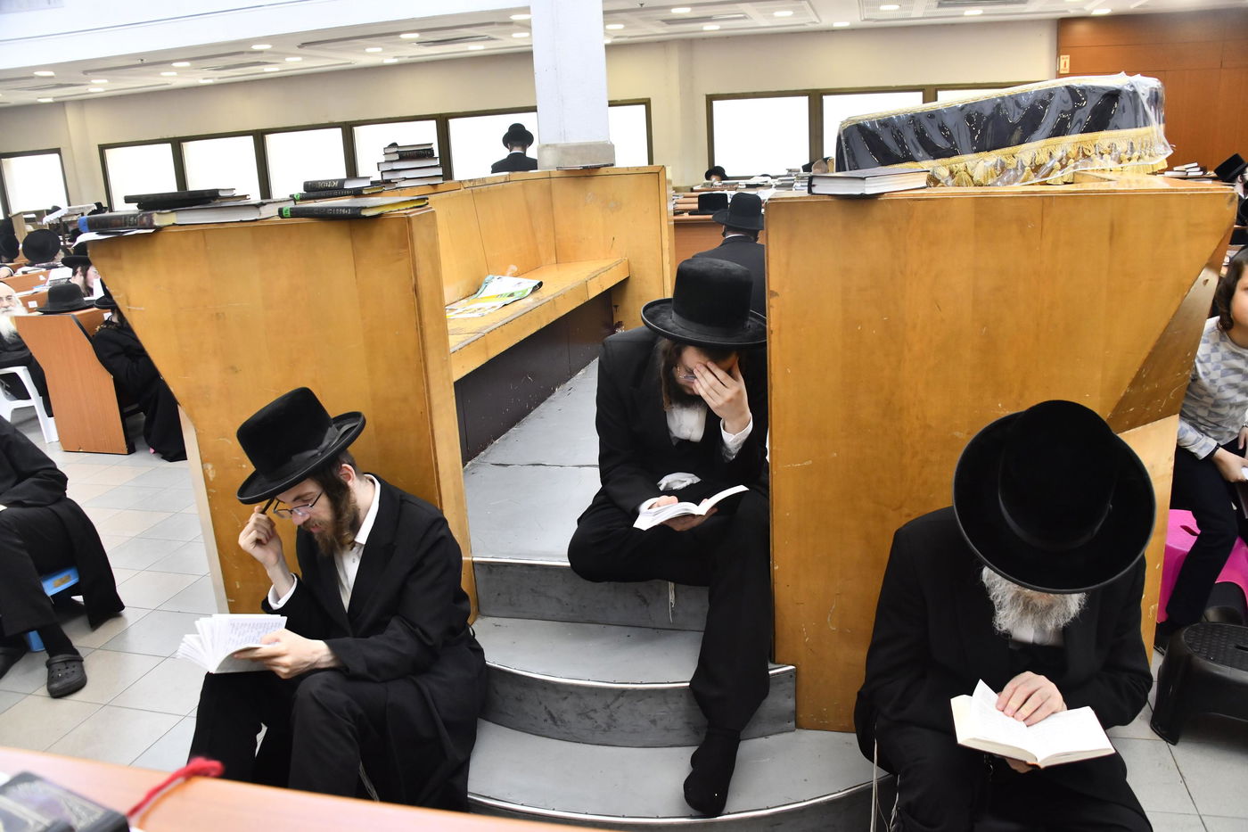 תשעה באב בחצה"ק נדבורנה