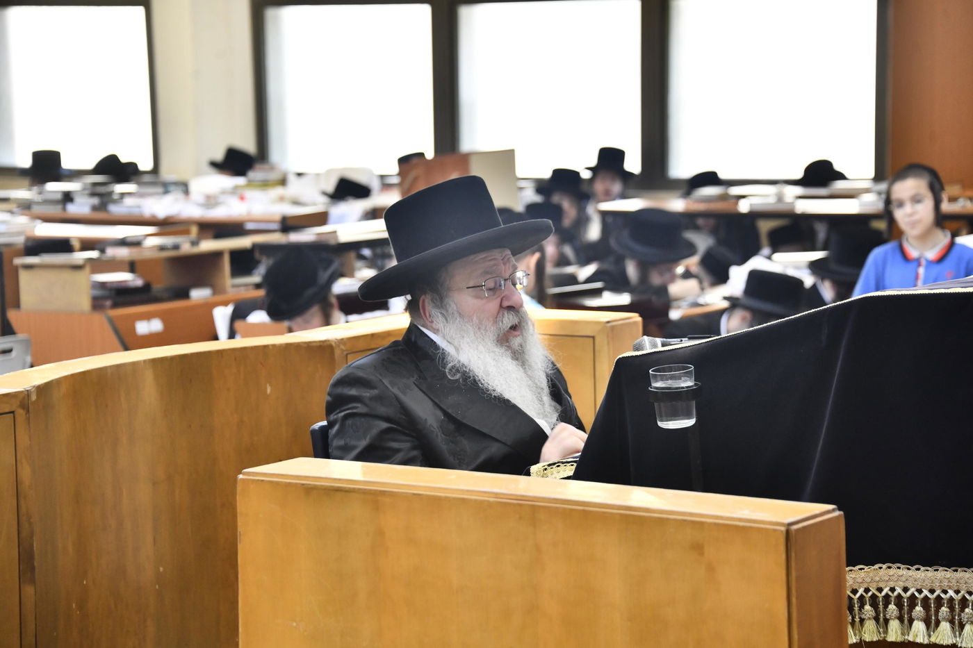 תשעה באב בחצה"ק נדבורנה