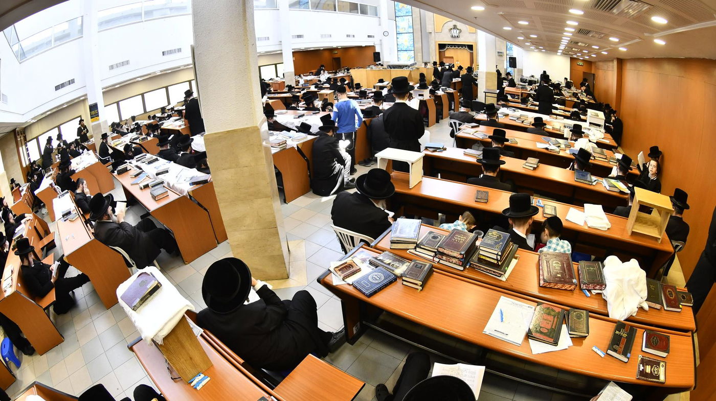 תשעה באב בחצה"ק נדבורנה