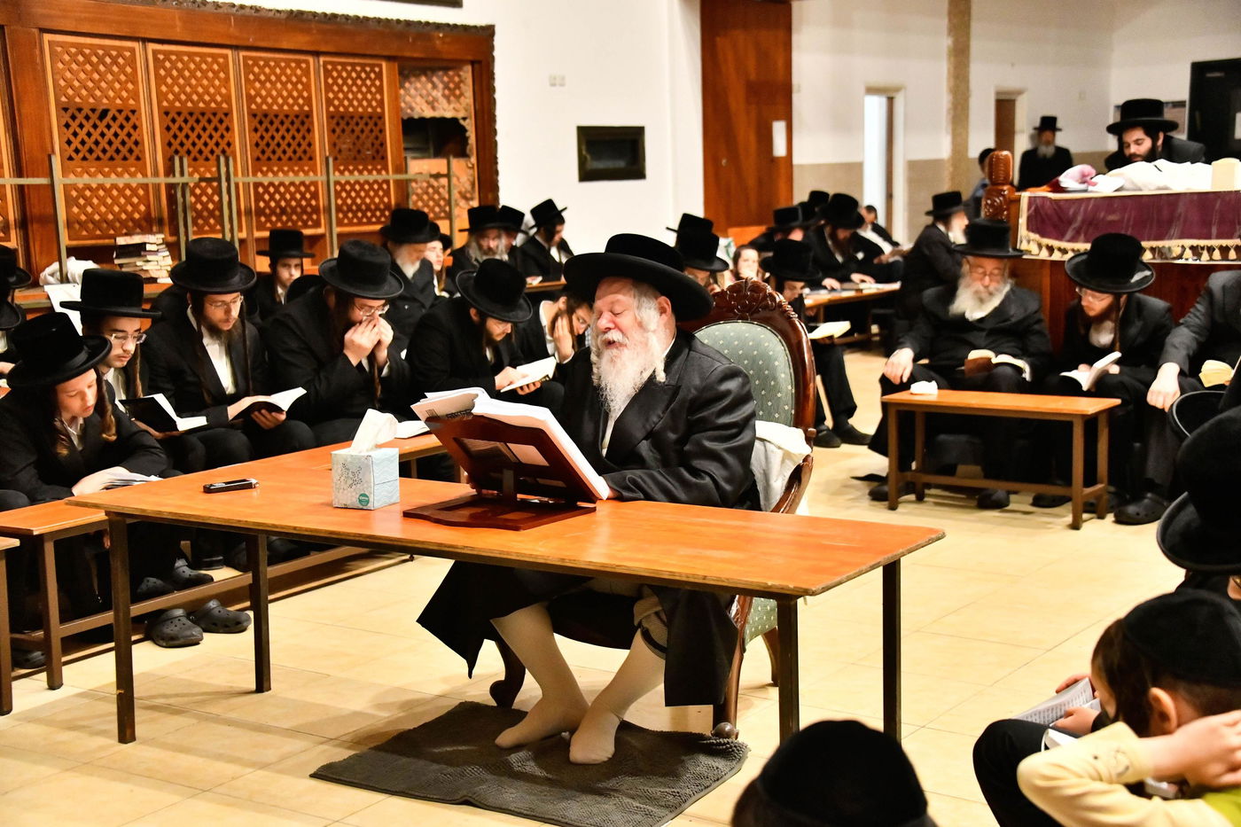 תשעה באב בחצה"ק פרמישלאן