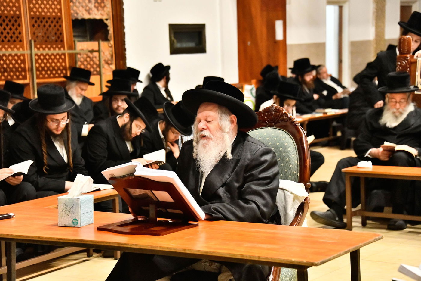 תשעה באב בחצה"ק פרמישלאן