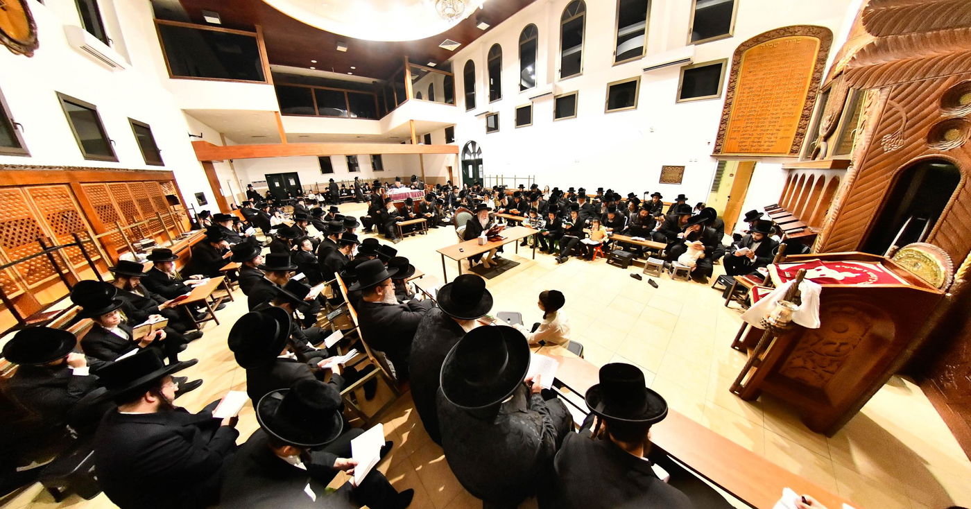 תשעה באב בחצה"ק פרמישלאן