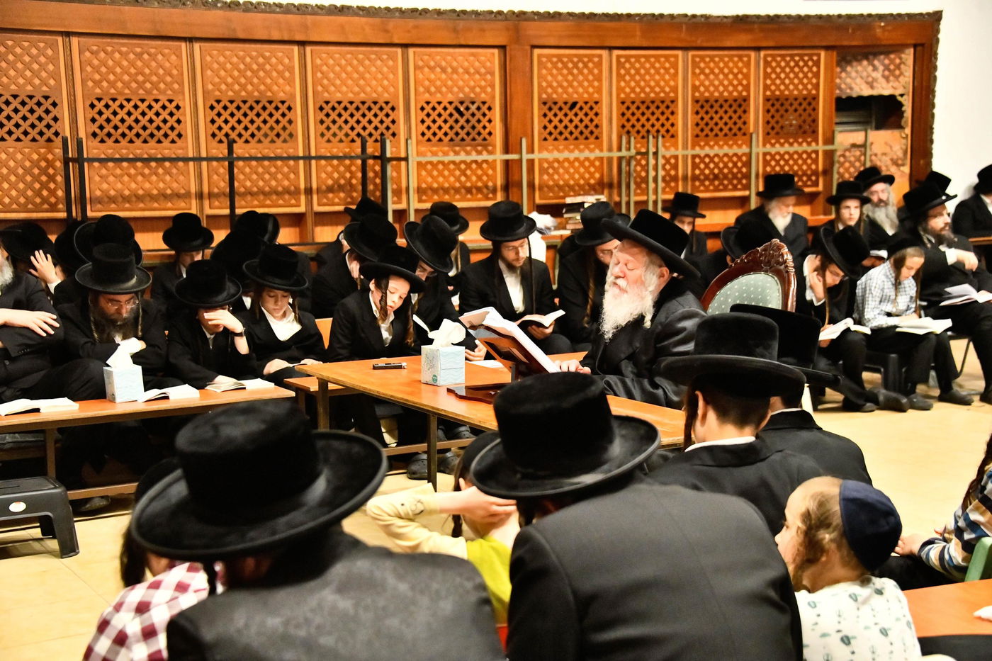 תשעה באב בחצה"ק פרמישלאן