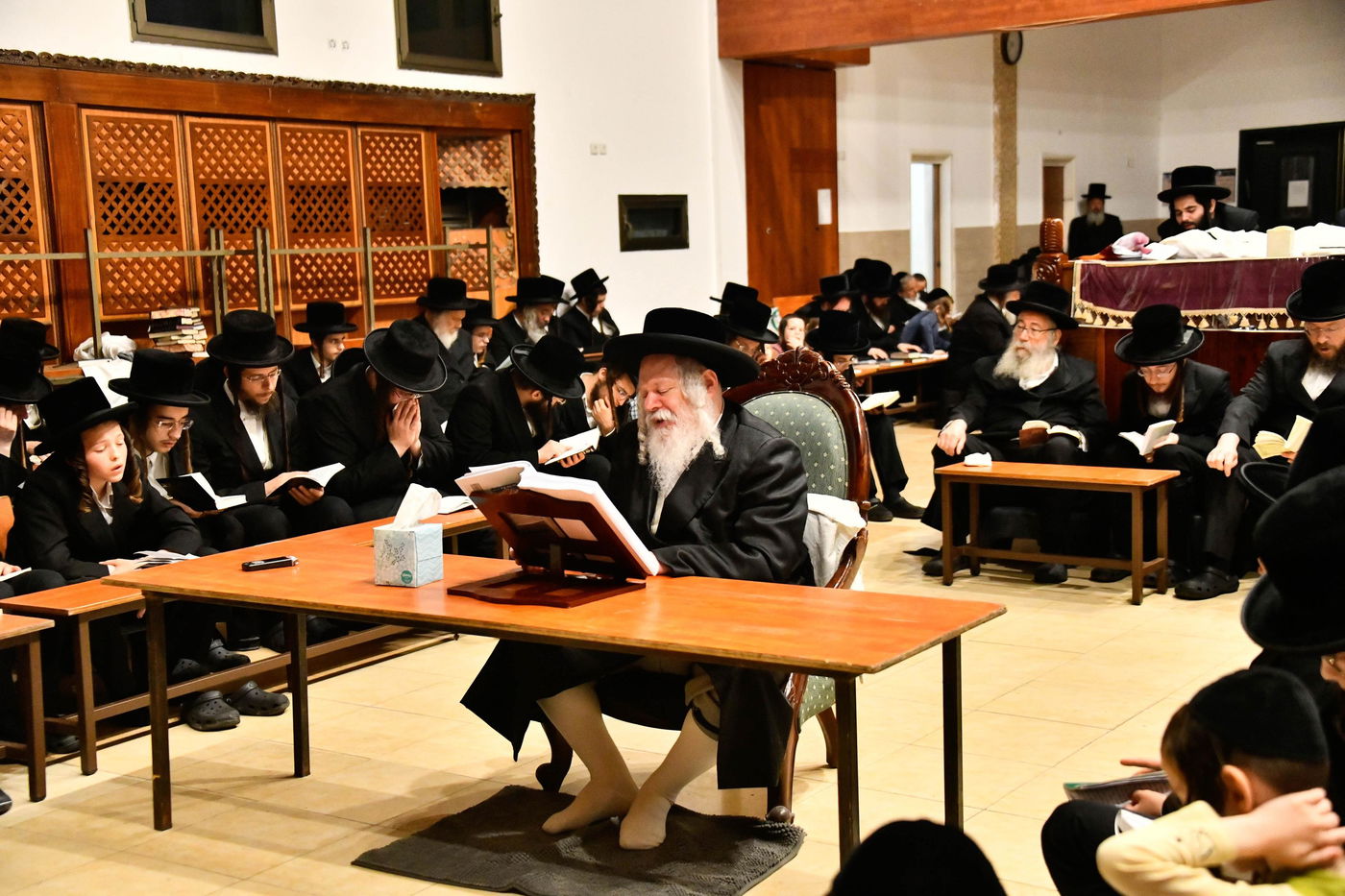 תשעה באב בחצה"ק פרמישלאן