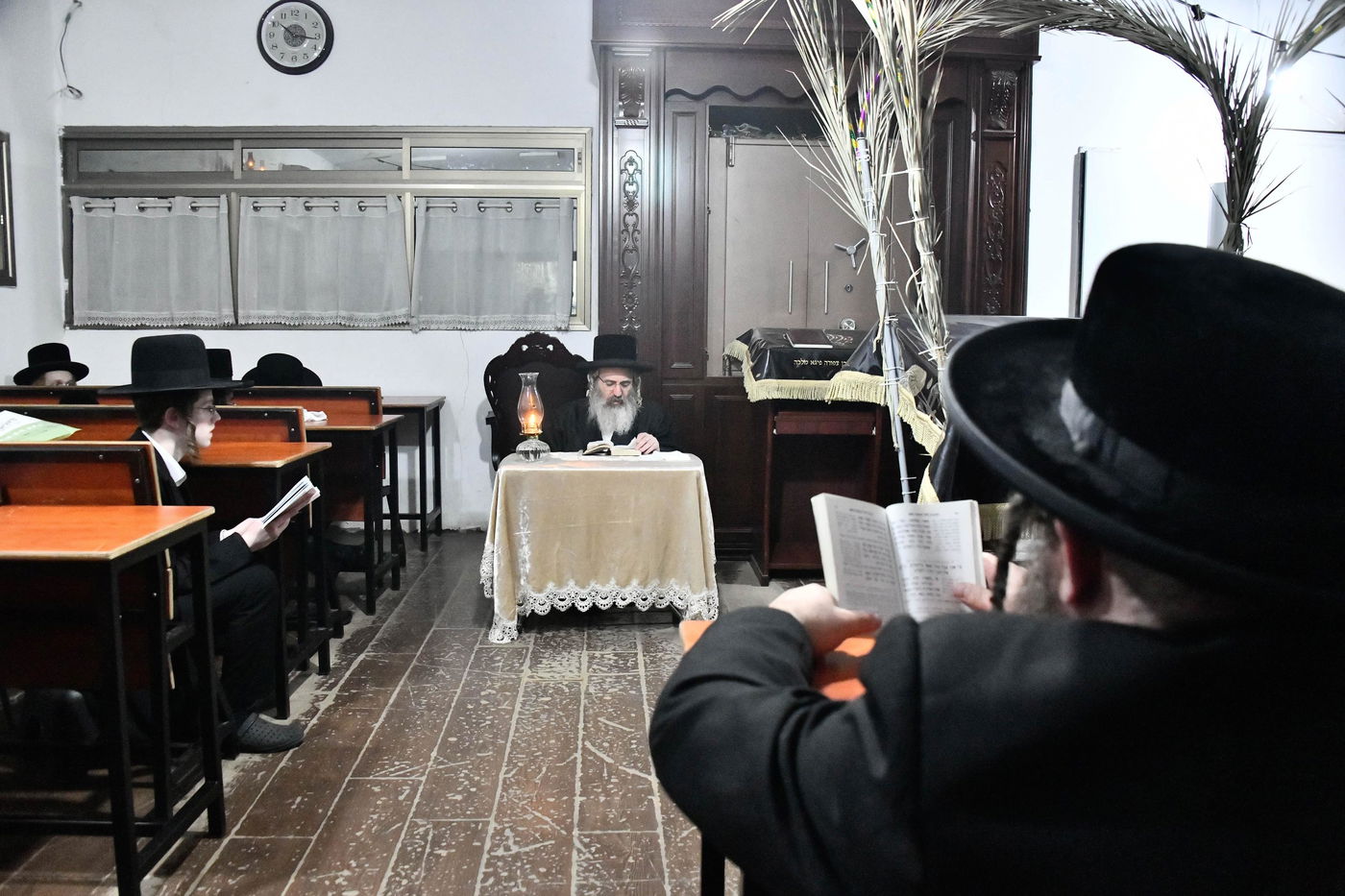 תשעה באב בחצה"ק זוטשקא אמסנא