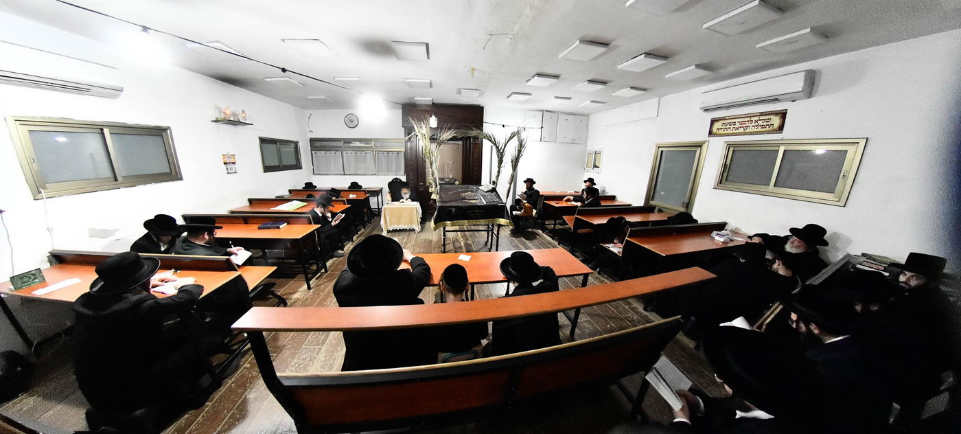 תשעה באב בחצה"ק זוטשקא אמסנא