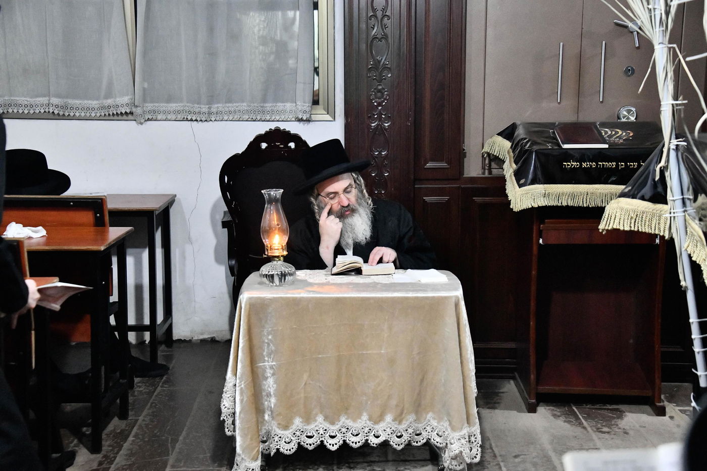 תשעה באב בחצה"ק זוטשקא אמסנא