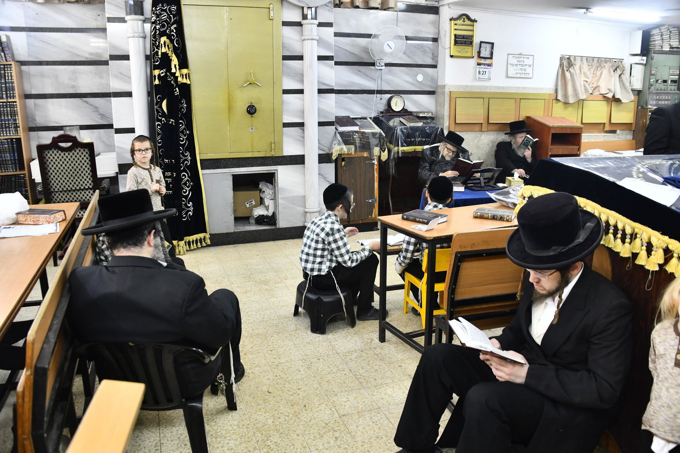 תשעה באב בחצה"ק טעמשוואר