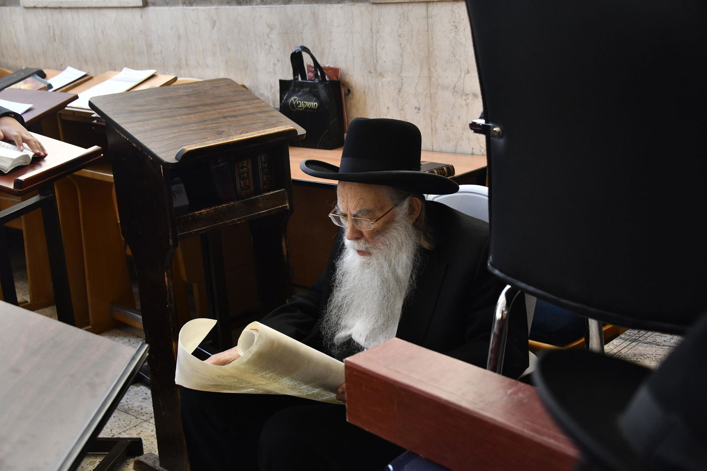 תשעה באב אצל הגאון רבי צבי רוטנברג