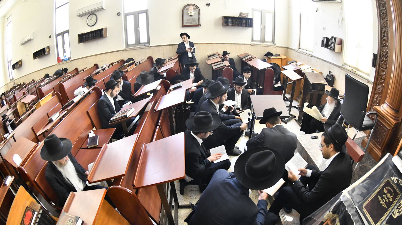 תשעה באב אצל הגאון רבי צבי רוטנברג